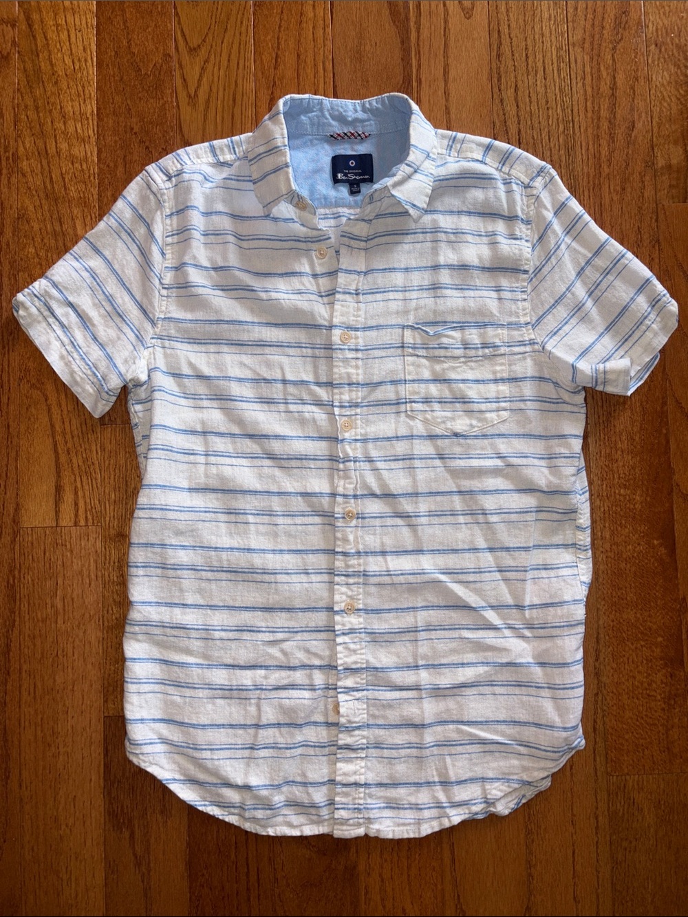 Men’s button down - Picture 1 of 3